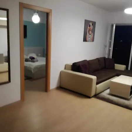 Apartment Apartament De Lux Viva City